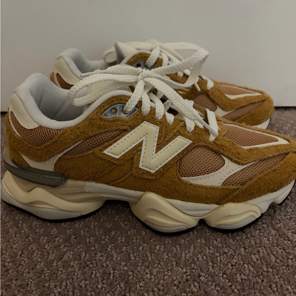 New Balance 9060 Brown and Cream teddy bear